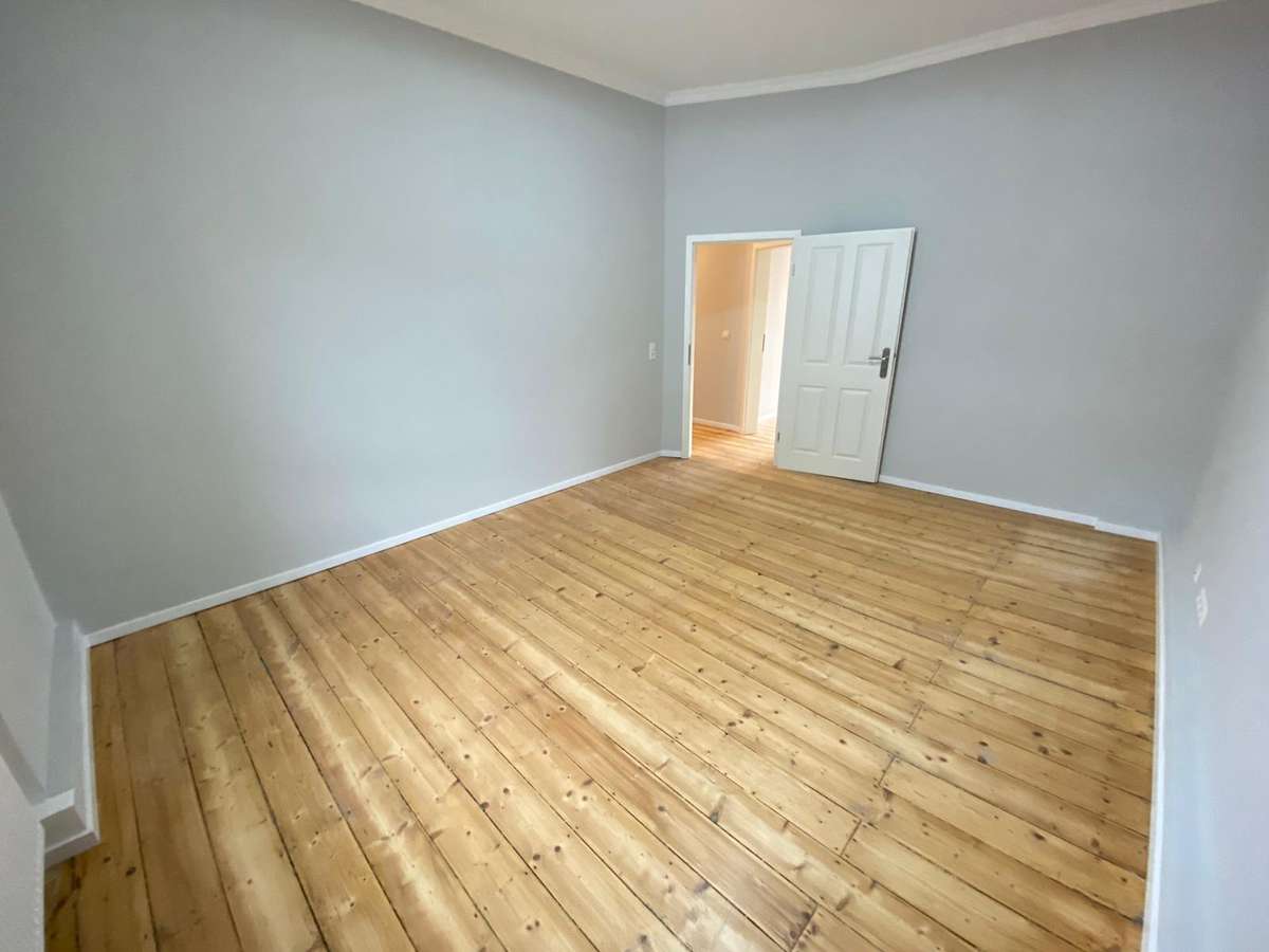 Kaiserslautern - Nähe Stadtpark/Klinikum, 5 ZKB, Gäste WC, moderne EBK, Balkon - Photo 3